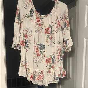 Terra & Sky Women’s Floral Print Top